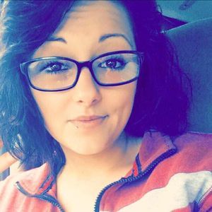 Meet your Posher, Averi